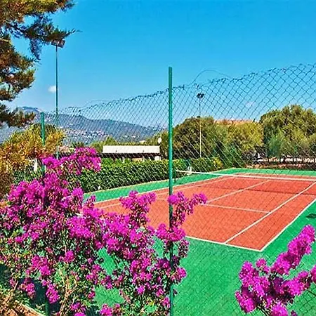Stella Di G. Bilo 4 * San Pantaleo